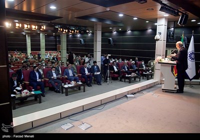 نشست کمیسیون صنایع مجلس با فعالان اقتصادی کرمانشاه