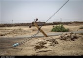 طوفان با سرعت 70 کیلومتر مناطق مختلف استان اصفهان را درنوردید+فیلم