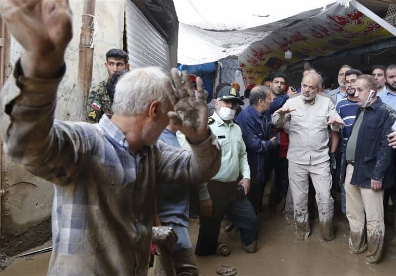 دستور وزیر کشور بر بسیج تمام امکانات برای کمک به سیل‌زدگان / بارندگی یزد قابل پیش‌‌بینی نبود