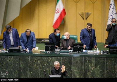 حضور حمید سجادی وزیر ورزش و جوانان در صحن علنی مجلس شورای اسلامی