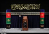 اولین شب عزاداری محرم  با حضور رهبر معظم انقلاب در حسینیه امام امام خمینی(ره)
