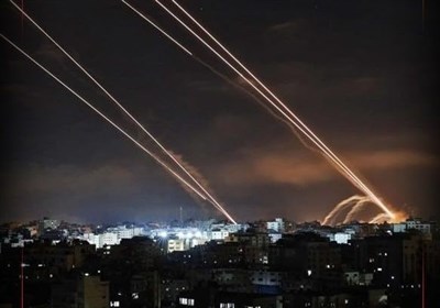  به صدا درآمدن صدای آژیر در شهرک‌های صهیونیست‌نشین/ شلیک ۱۶۰ راکت/ تاکید ارتش اسرائیل بر تداوم حملات علیه غزه 