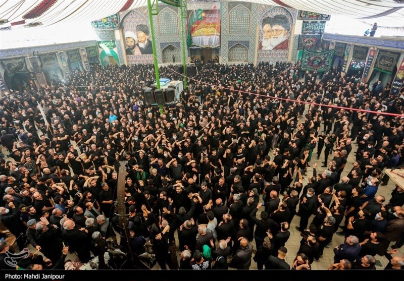 عزاداری هیئت‌های مذهبی در هیئت هارونیه اصفهان برگزار شد