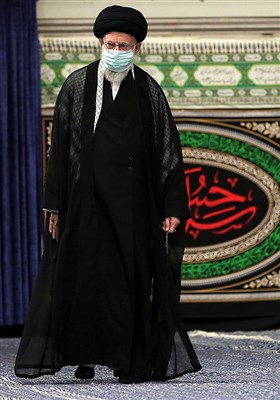 مراسم عزاداری شب عاشورای حسینی (ع) با حضور رهبر معظم انقلاب