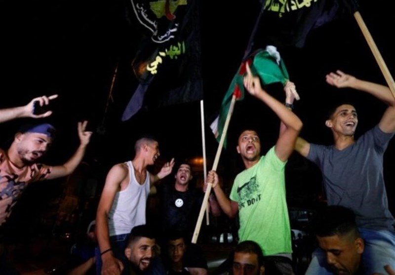 شادی فلسطینی‌ها از تن دادن صهیونیست‌ها به شروط مقاومت