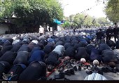 اقامه نماز ظهر عاشورا در لرستان