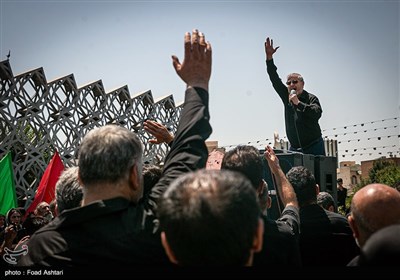 مراسم عزاداری عاشورای حسینی در میدان امام حسین(ع)
