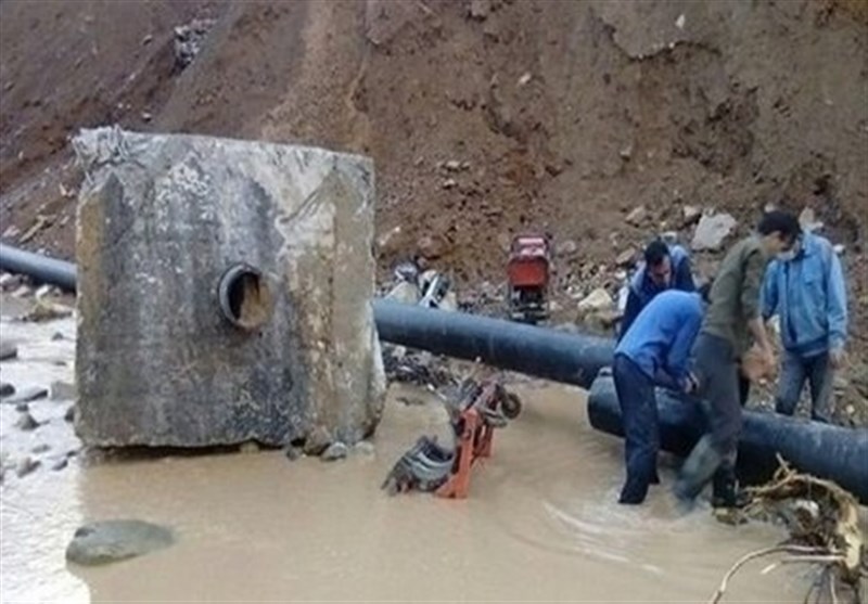 فرماندار فیروزکوه: وقوع سیلاب مجدد در برخی مناطق و آبگرفتگی منازل / ارزیابی تنگه واشی به دلیل احتمال حضور محیط‌بانان