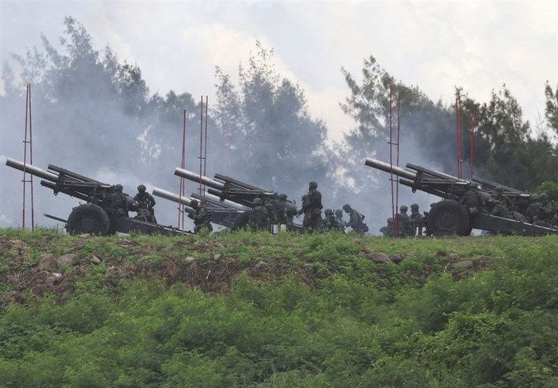 چین: مانور نظامی در اطراف تایوان همچنان ادامه دارد