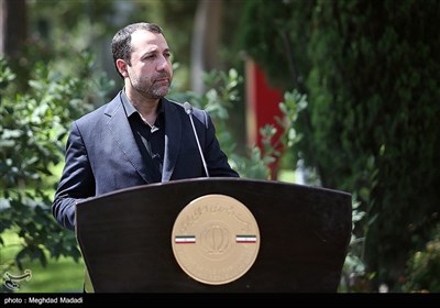 علی صالح آبادی رئیس کل بانک مرکزی