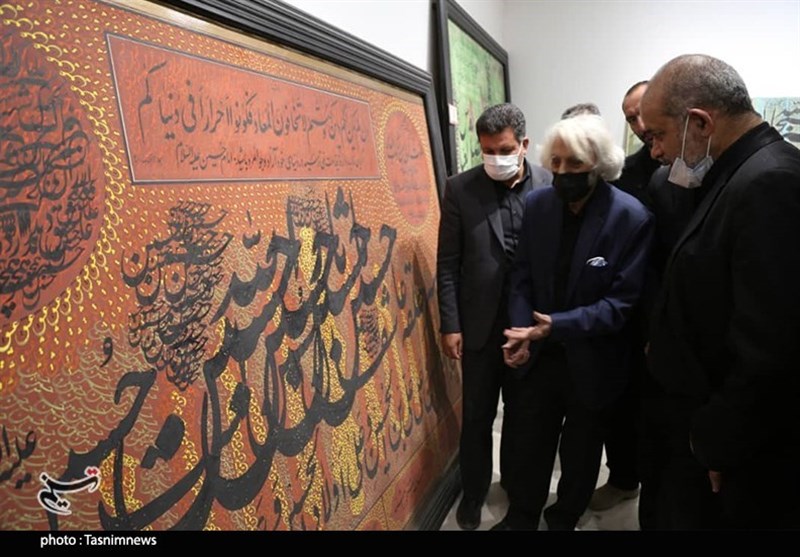 بازدید وزیر کشور از نگارخانه آثار خوشنویسی استاد مؤدب به روایت تصویر