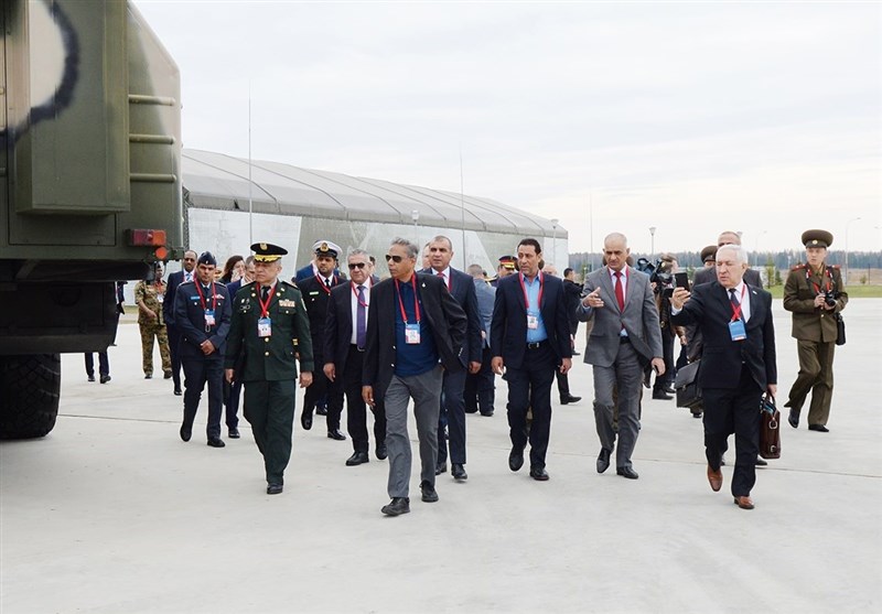 Iranian Military Delegation in Russia for MCIS