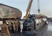 Bus Rams into Fuel Truck in Eastern Pakistan, Killing 20