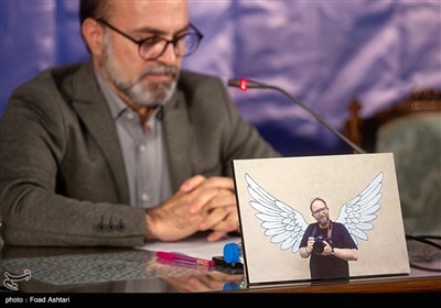 بزرگداشت عکاس فقید بابک برزویه در نشست خبری ششمین دوره نشان سال عکاسی مطبوعاتی ایران