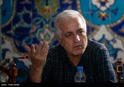 حضور سعید صادقی عکاس پیشکسوت در نشست خبری ششمین دوره نشان سال عکاسی مطبوعاتی ایران
