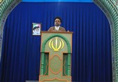 امام جمعه موقت بوشهر: دشمن برای دور کردن جوانان از مسجد برنامه‌ریزی کرده است