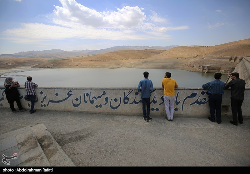 کاهش ۲۵ درصدی بارندگی در همدان