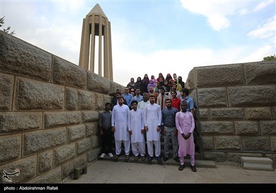 Foreign Students Visit Iran’s Hamedan