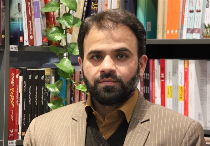کرکره‌های نیمه‌بازـ 11| ازحاشیه تا متن تعطیلی یک کتابفروشی در تهران/ مدیرکتابفروشی «اسم» به ابهامات پاسخ داد