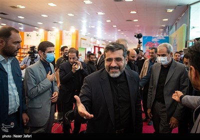 افتتاحیه هشتمین جشنواره ایران نوشت