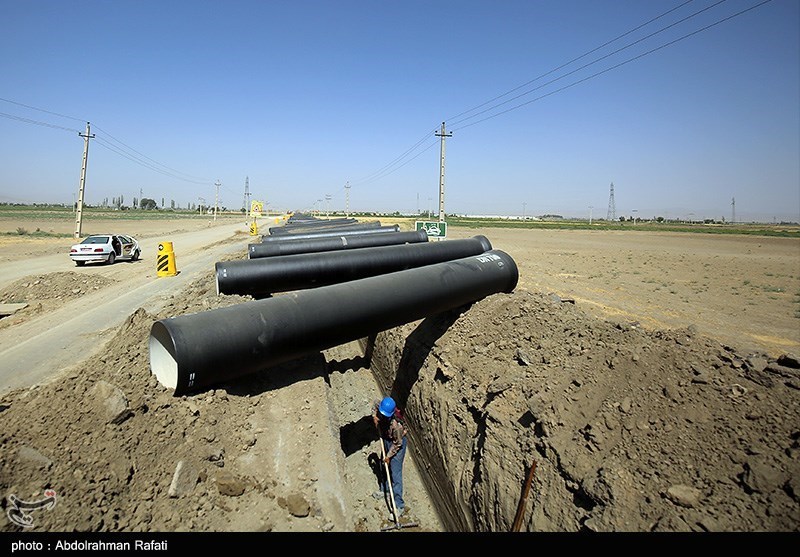 تناقض‌گویی عجیب رسانه اصلاح‌طلب درباره انتقال آب یزد در دو دولت