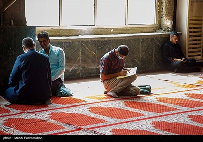 حضور وزیر نفت در نماز جمعه خوزستان