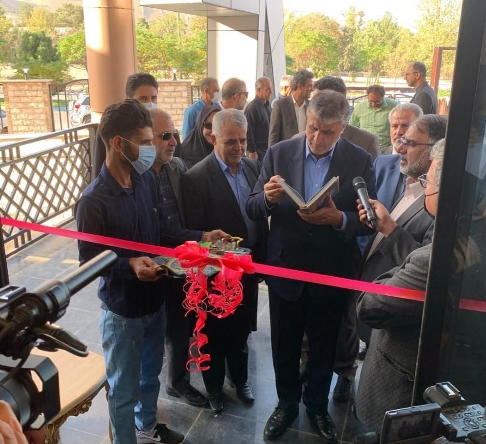 تحقق مصوبه سفر رئیس‌جمهور به لرستان/ افتتاح کتابخانه مرکزی خرم‌آباد پس از 21 سال