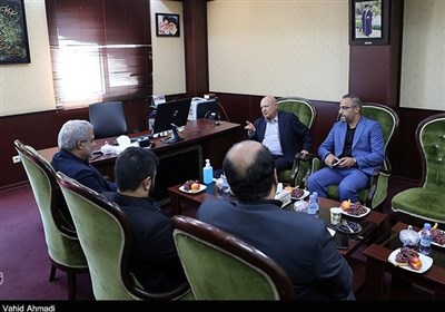  رئیس سازمان برنامه و بودجه از خبرگزاری تسنیم بازدید کرد 