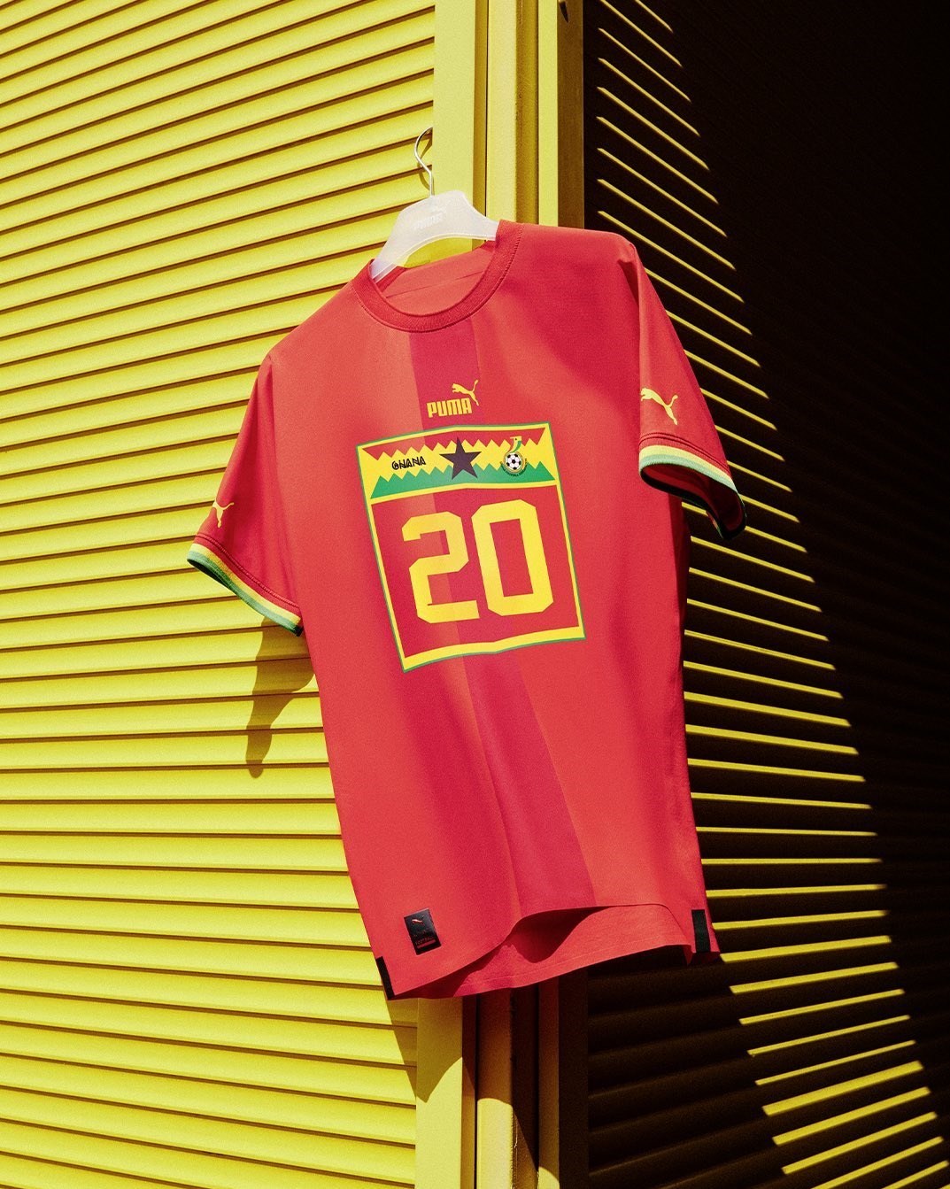 14010607163848667259881910 - رونمایی پوما از پیراهن 6 تیم راه یافته به جام جهانی 2022 + عکس
