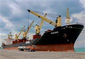صادرات کالاهای غیرنفتی به عراق از مرز دریایی خرمشهر فعال است