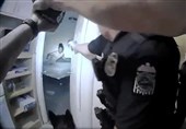 شلیک پلیس آمریکا به جوان سیاهپوست در تختخواب