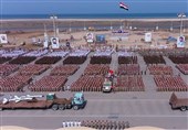 آغاز رژه بزرگ نیروی زمینی و دریایی یمن با حضور «المشاط» + عکس