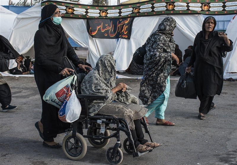 خدمت‌رسانی نیروی زمینی سپاه ‌به زائران پاکستانی در مرز میرجاوه و ریمدان