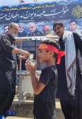 خدمت‌رسانی موکب مدافعان حرم به زائران اربعین در مرز پاکستان+عکس و فیلم