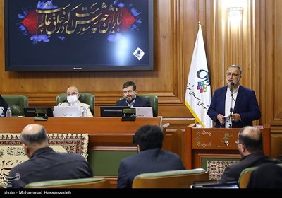 علیرضا زاکانی شهردار تهران در جلسه شورای اسلامی شهر تهران