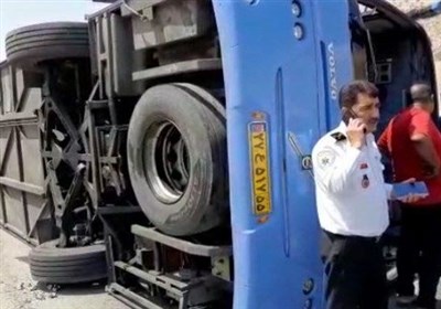  واژگونی اتوبوس در قزوین ۱۸ مصدوم بر جا گذاشت 