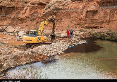 تخلیه شبانه و غیرقانونی نخاله‌های ساختمانی در حریم رودخانه‌های قزوین