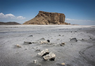  دریاچه ارومیه در یک قدمی مرگ؛ فقط رهاسازی آب از سدها راه نجات است! 