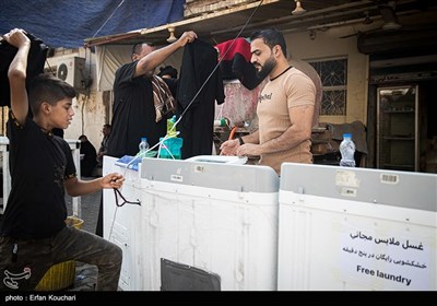خدمت رسانی موکب داران عراقی به زائرین حسینی