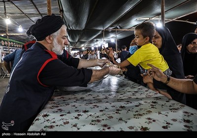 خدمت‌رسانی به زائران در مرز شلمچه