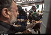 خدمت رسانی جمعیت امام رضایی‌ها به زوار اربعین حسینی(ع) در منطقه مرزی ایران و عراق