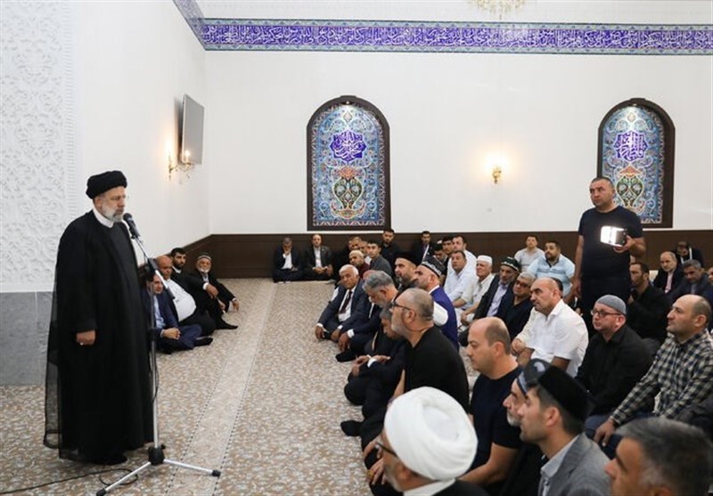 Iranian President Calls for Unity among Muslims amid SCO Summit