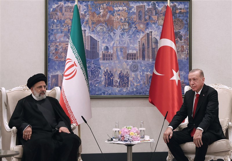 رئیسی در دیدار با اردوغان: هرگونه تغییر در مرزهای بین‌المللی غیرقابل قبول است