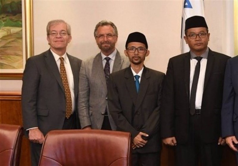 رسانه صهیونیستی: یک شخصیت اندونزیایی و یک هیئت پاکستانی وارد اسرائیل شدند