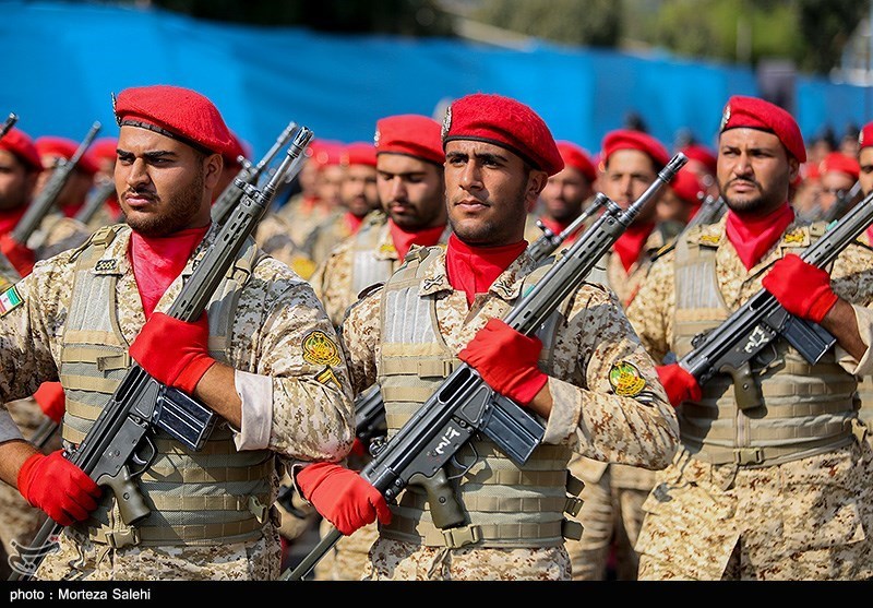 نیروهای مسلح با اقتدار خود نشان دادند که ملت ایران همیشه بیدار است