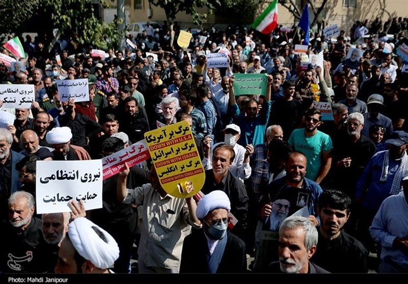 خروش غیرتمندانه و انقلابی مردم شیراز علیه اغتشاشگران؛ تشکر از نیروی انتظامی + فیلم