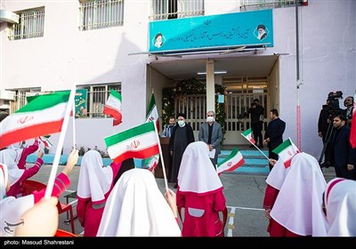 Iranian President Rings in New School Year