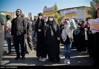 تجمع مردم شیراز در محکومیت اغتشاشات اخیر