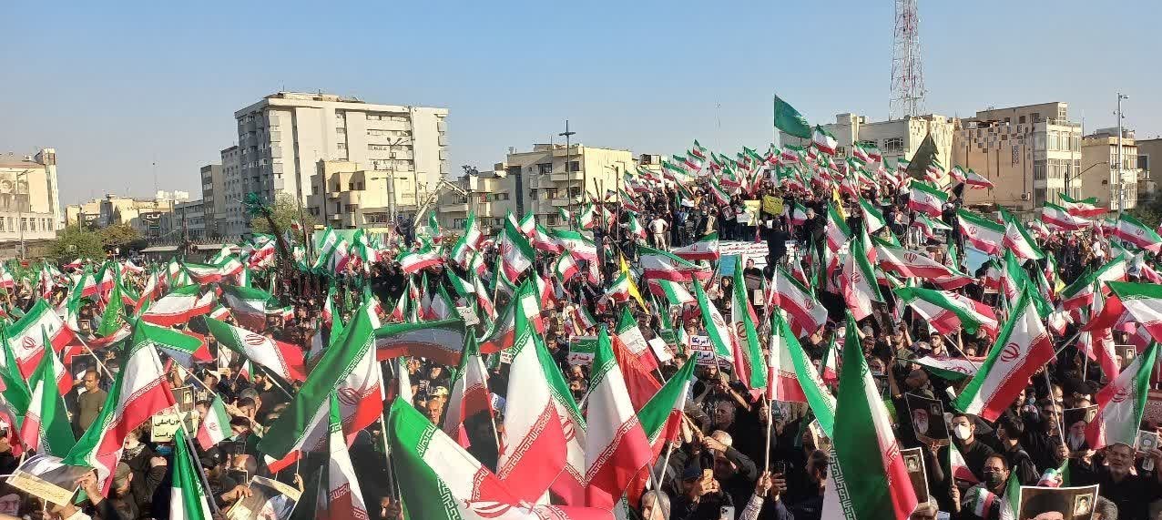 مردم تهران علیه آشوبگران تجمع کردند