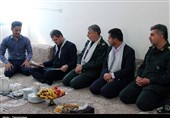فرهنگ سرکشی از خانواده شهدا در بین مسئولان استان کردستان نهادینه شود + تصویر